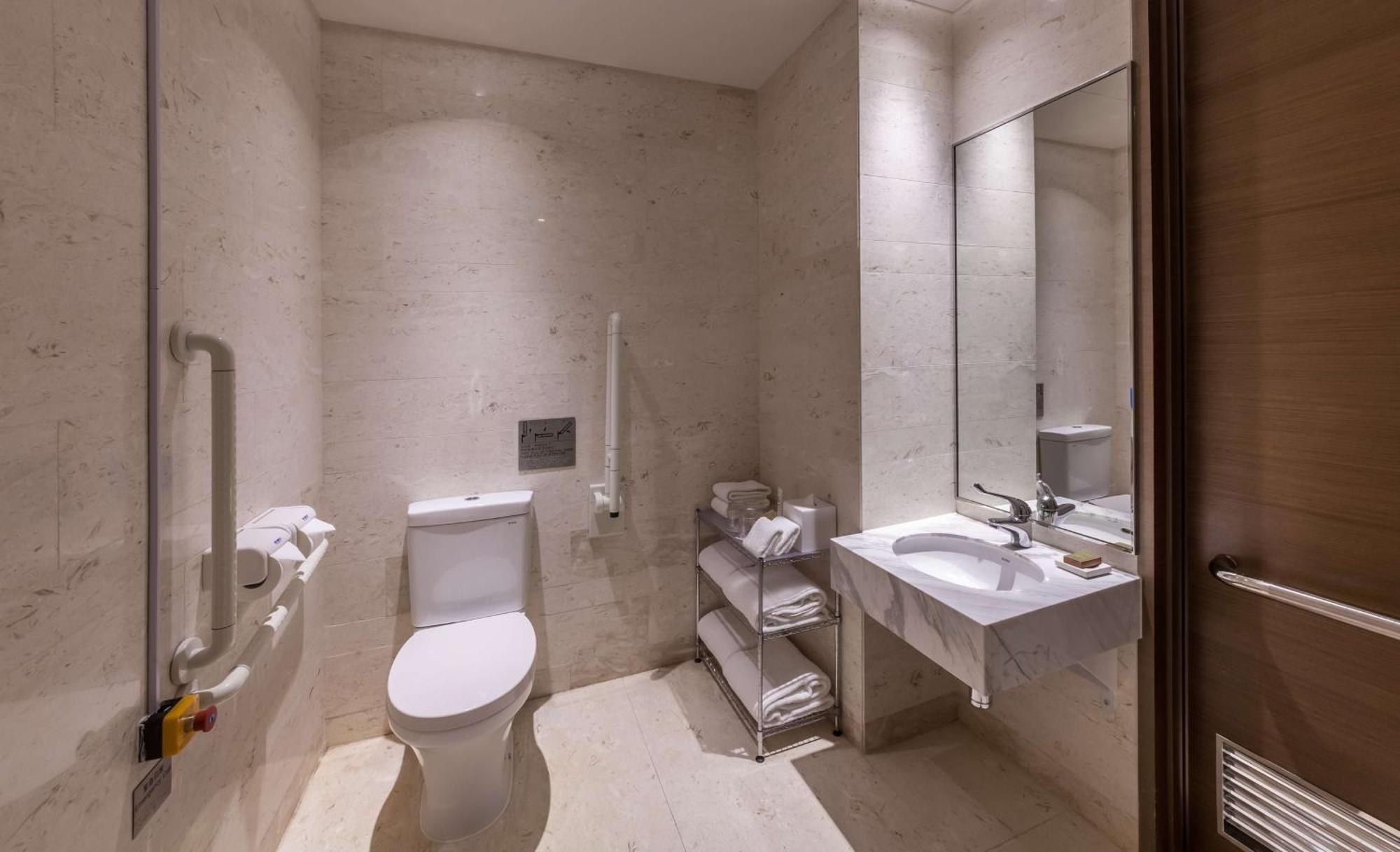 Hilton Garden Inn Hong Kong Mongkok Eksteriør billede